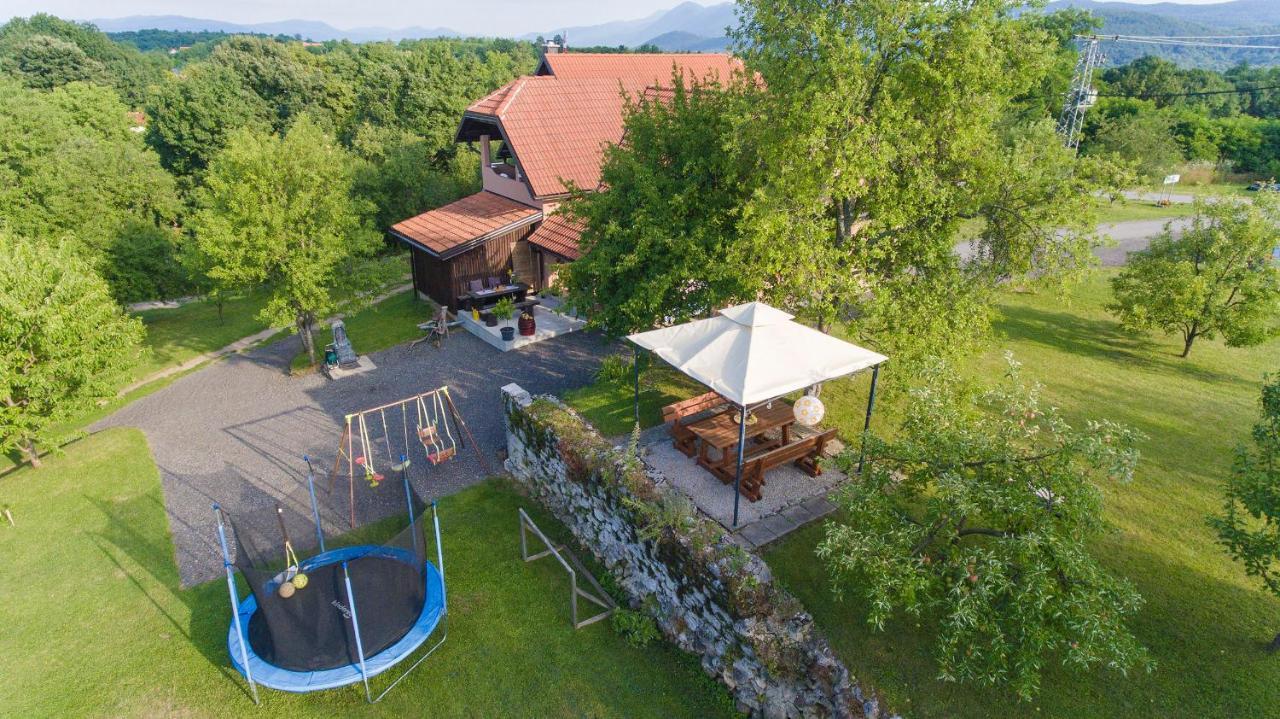 Studio Apartment Karlo Drežnik Grad Dış mekan fotoğraf