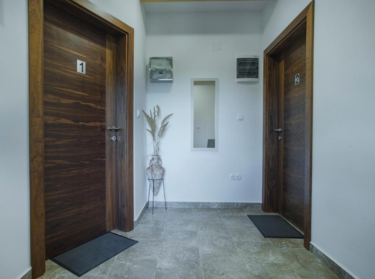 Studio Apartment Karlo Drežnik Grad Dış mekan fotoğraf